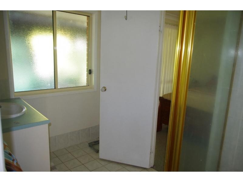 24 Treasure Island Avenue, Karragarra Island QLD 4184