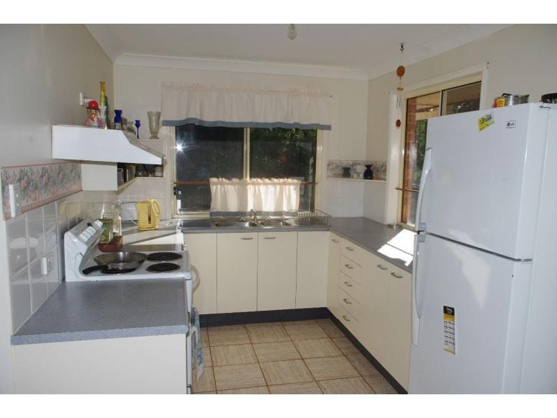 24 Treasure Island Avenue, Karragarra Island QLD 4184