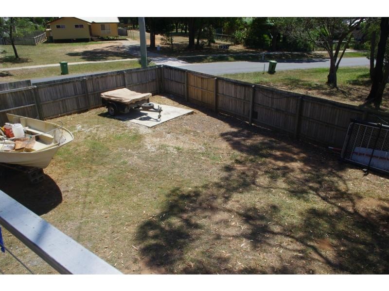 194-196 High Central Street, Macleay Island QLD 4184