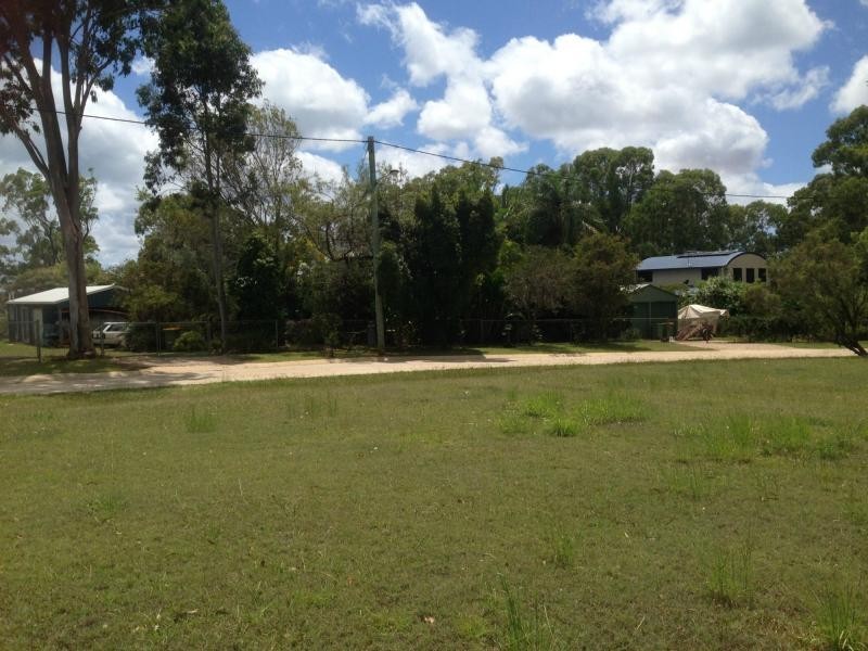 30 Noyes Parade, Karragarra Island QLD 4184