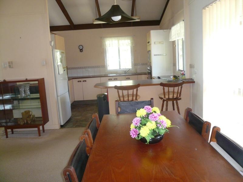 2 Zelma Court, Macleay Island QLD 4184