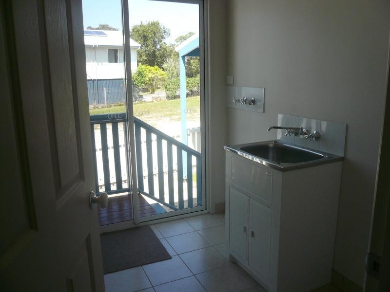 16 Camena Street, Macleay Island QLD 4184
