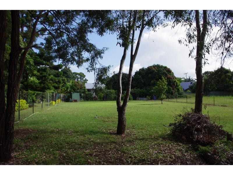 11 McBean Road, Karragarra Island QLD 4184