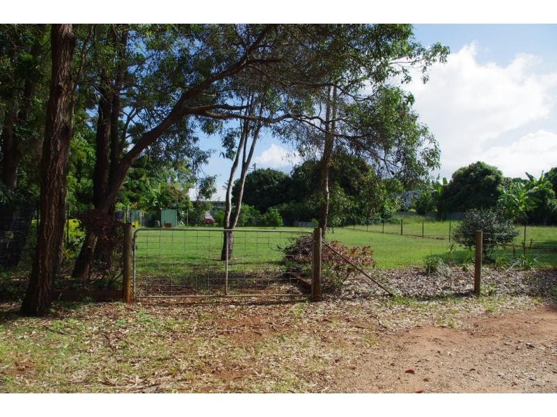 11 McBean Road, Karragarra Island QLD 4184