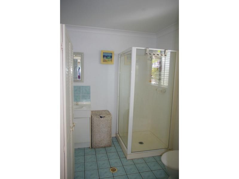 92 Treasure Island Avenue, Karragarra Island QLD 4184