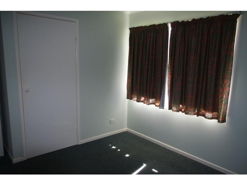6 Eastbourne Terrace, Macleay Island QLD 4184