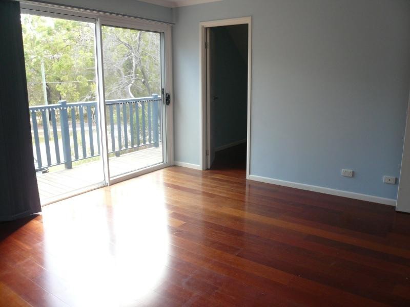 10 Oomool Street, Macleay Island QLD 4184