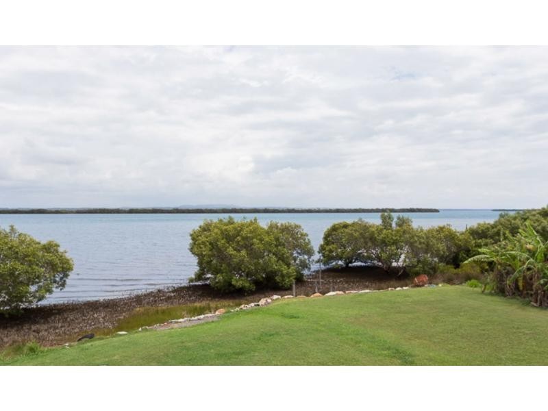 44 Mark Road, Russell Island QLD 4184