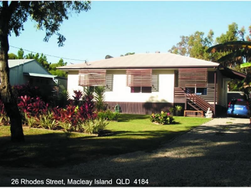 26 Rhodes Street, Macleay Island QLD 4184