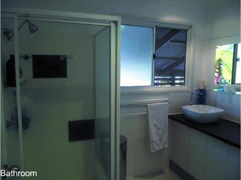 26 Rhodes Street, Macleay Island QLD 4184