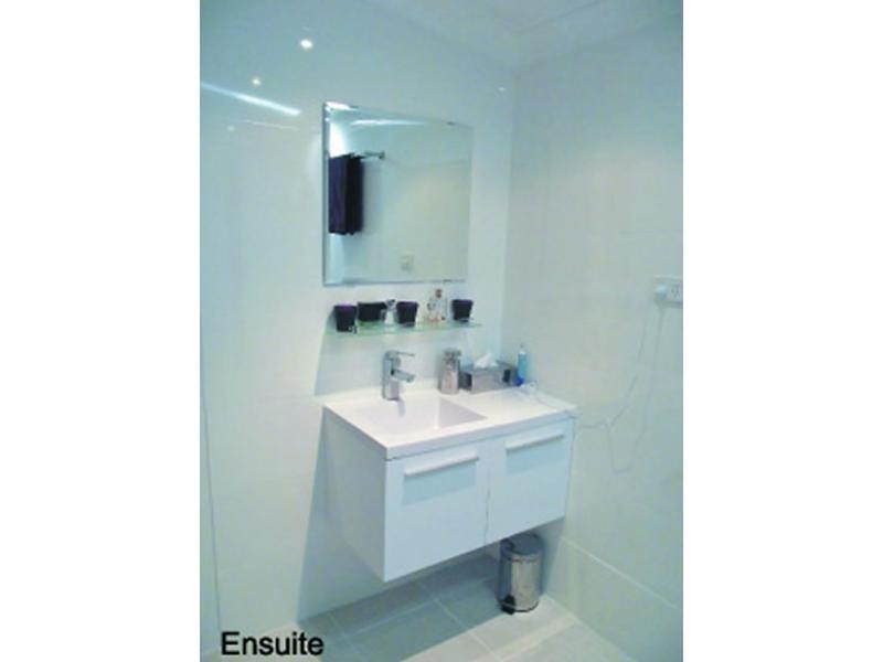 26 Rhodes Street, Macleay Island QLD 4184