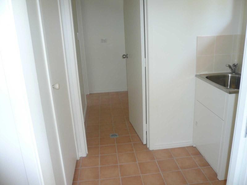 27 Beelong Street, Macleay Island QLD 4184