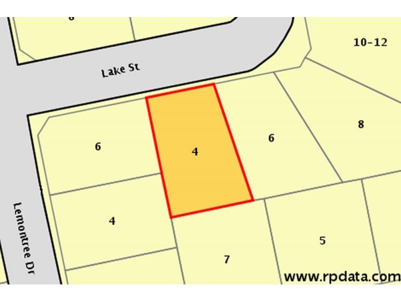 4 Lake Street, Macleay Island QLD 4184