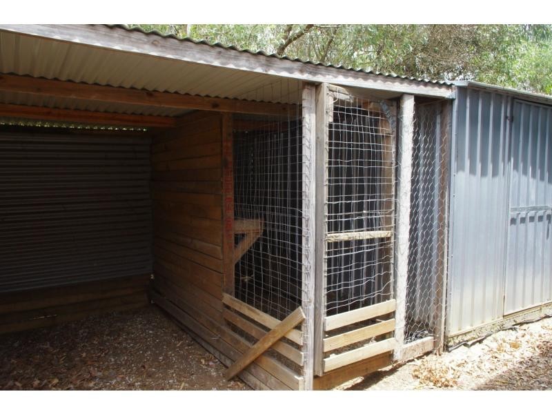 31 Kardinia Street, Macleay Island QLD 4184