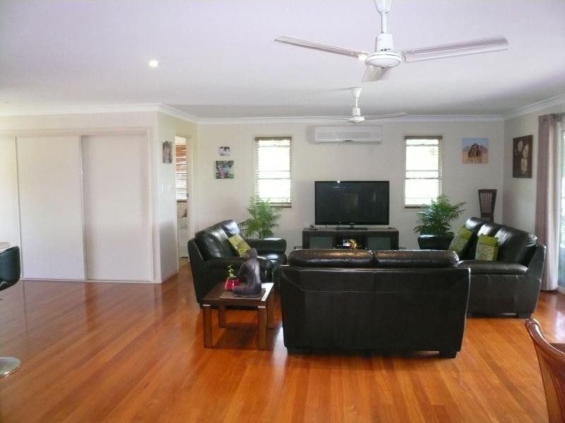 40 Mango Crescent, Macleay Island QLD 4184