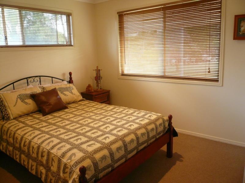 40 Mango Crescent, Macleay Island QLD 4184