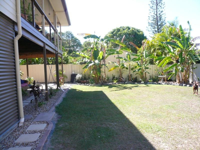 40 Mango Crescent, Macleay Island QLD 4184