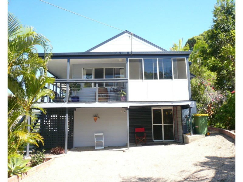 8 Mawarra Street, Macleay Island QLD 4184