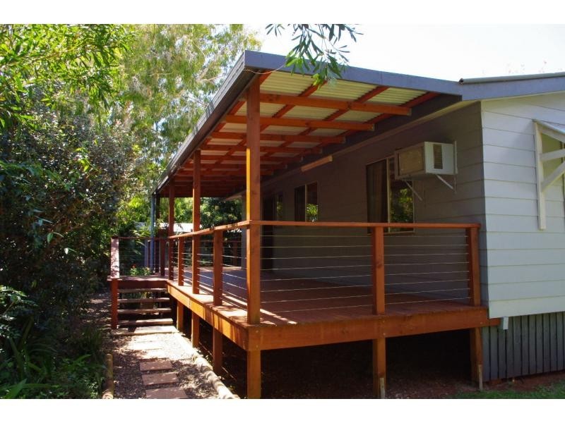 48 Noyes Parade, Karragarra Island QLD 4184