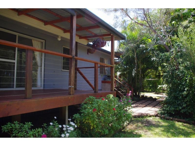 48 Noyes Parade, Karragarra Island QLD 4184