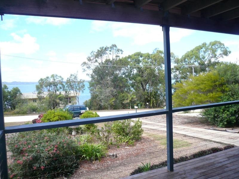 15 Coorong Street, Macleay Island QLD 4184