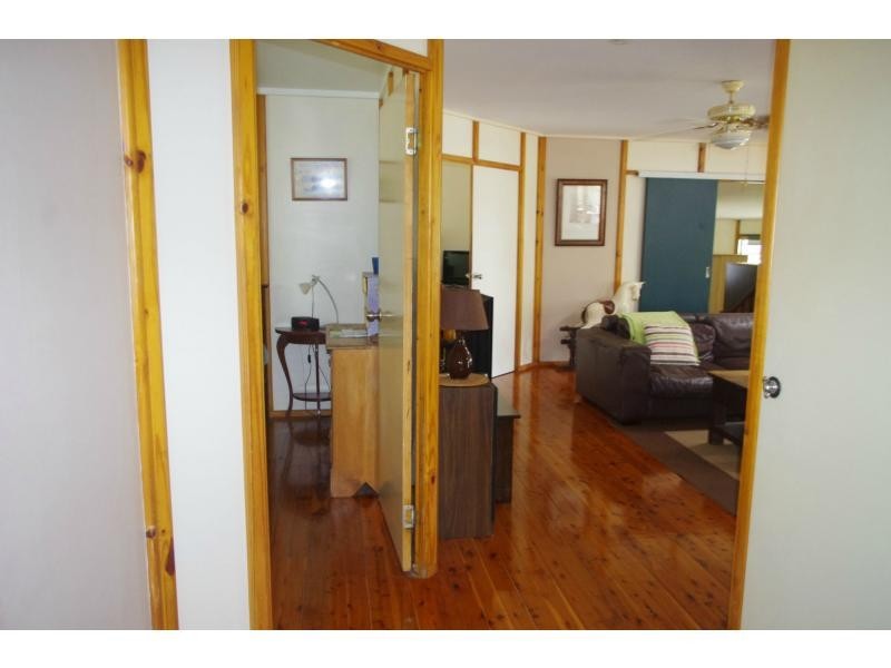 32 Attunga Street, Macleay Island QLD 4184