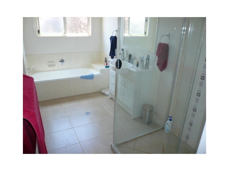 15 Conran Street, Macleay Island QLD 4184