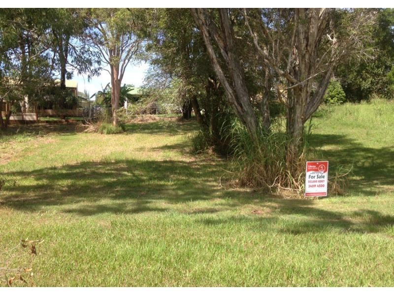 37 Charles Terrace, Macleay Island QLD 4184