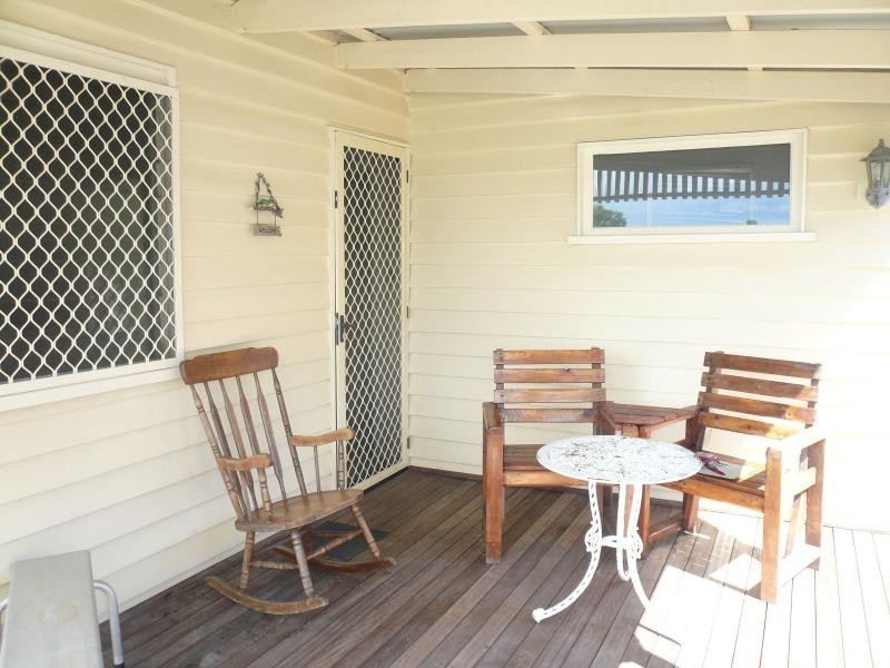 42 Morwong Street, Macleay Island QLD 4184
