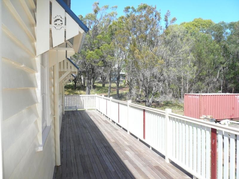 42 Morwong Street, Macleay Island QLD 4184