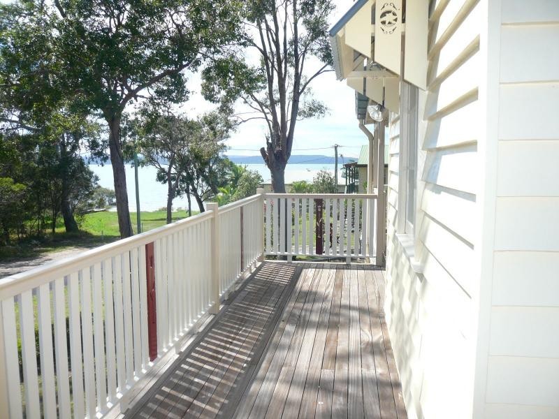 42 Morwong Street, Macleay Island QLD 4184