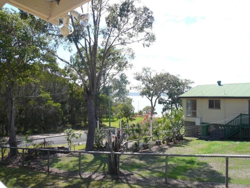42 Morwong Street, Macleay Island QLD 4184