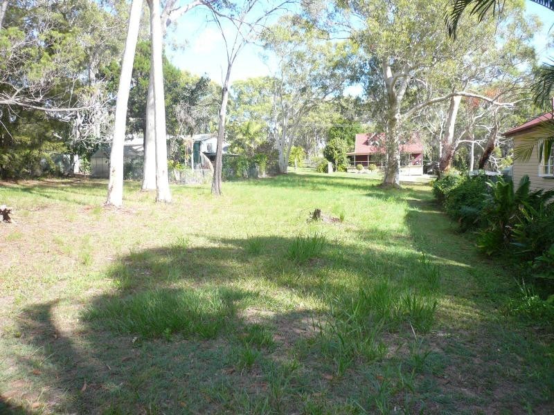 8 Morwong Street, Macleay Island QLD 4184