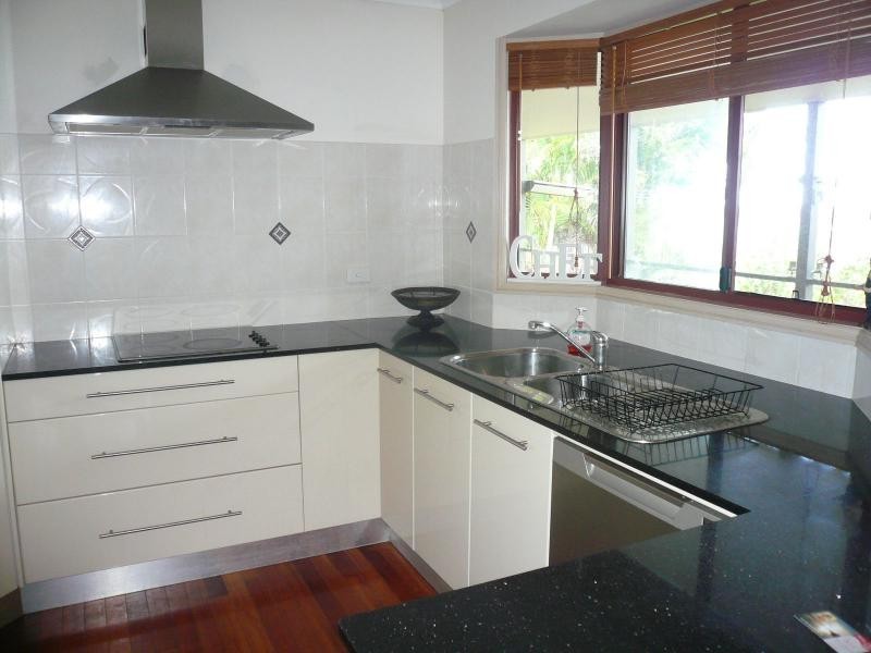 132 Western Road, Macleay Island QLD 4184