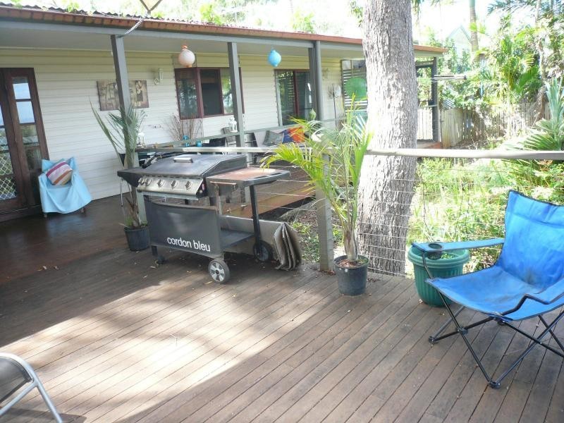 132 Western Road, Macleay Island QLD 4184