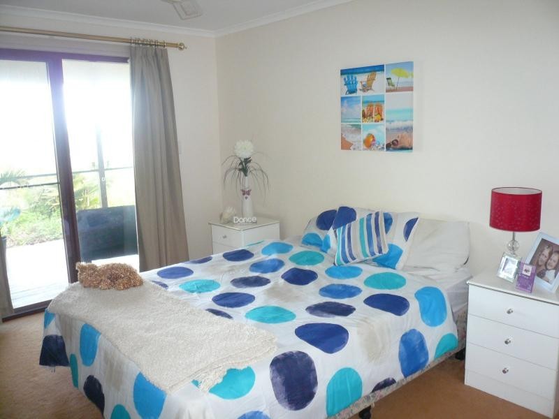 132 Western Road, Macleay Island QLD 4184