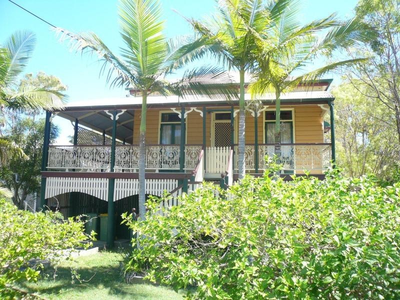 27 Mawarra Street, Macleay Island QLD 4184