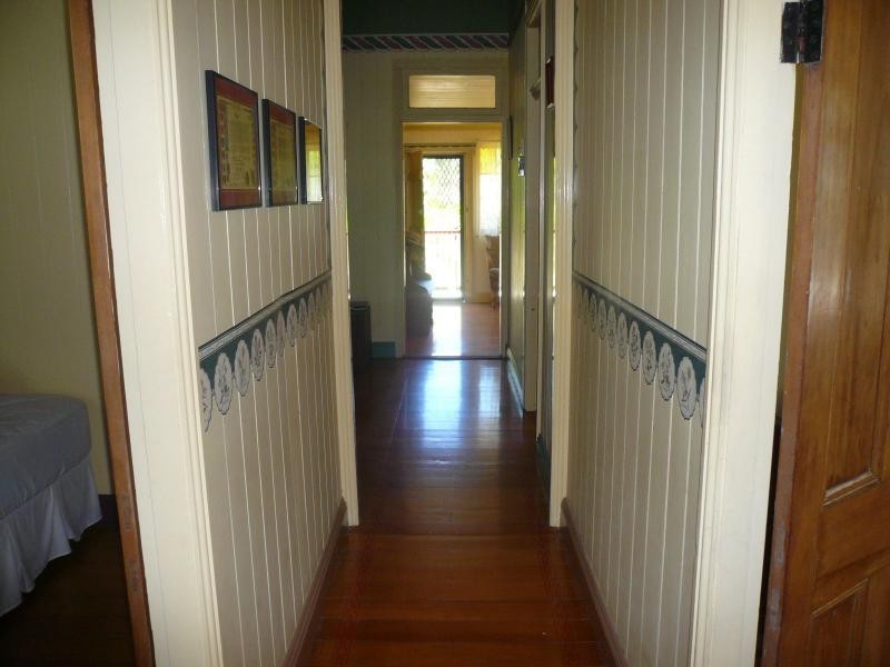 27 Mawarra Street, Macleay Island QLD 4184