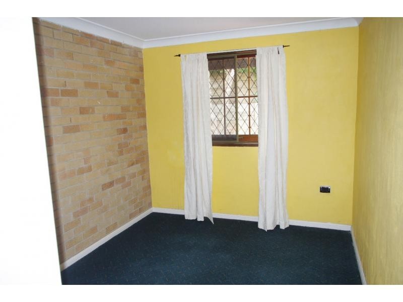 34 Kooberry Street, Macleay Island QLD 4184