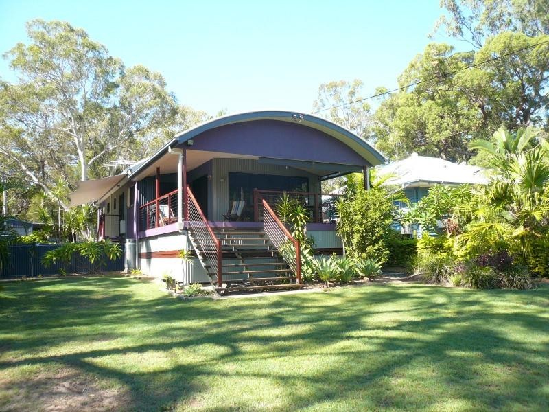 20 Coast Road, Macleay Island QLD 4184