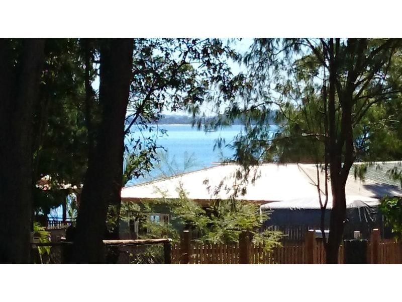 20 Coast Road, Macleay Island QLD 4184