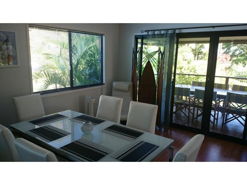20 Coast Road, Macleay Island QLD 4184