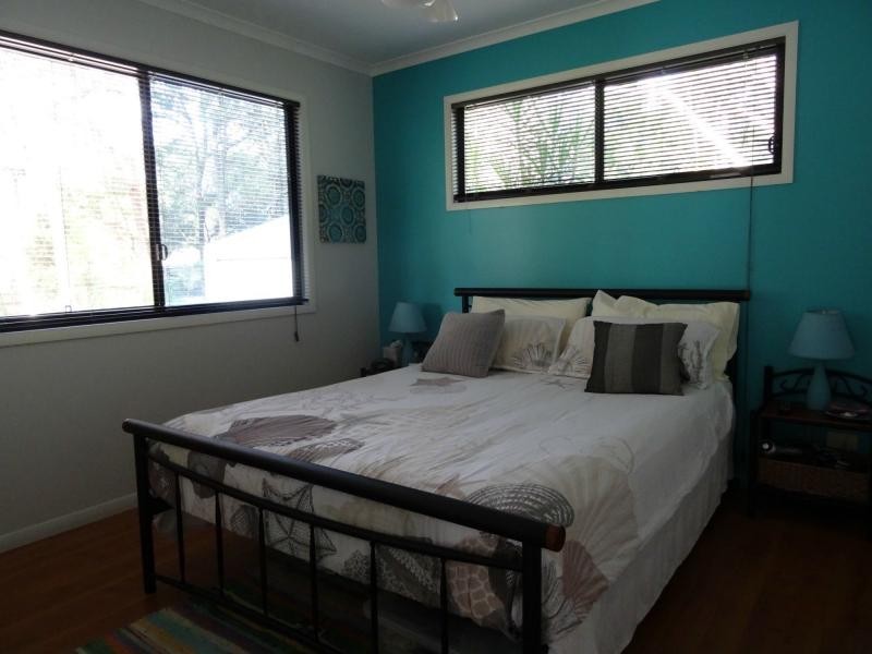 20 Coast Road, Macleay Island QLD 4184