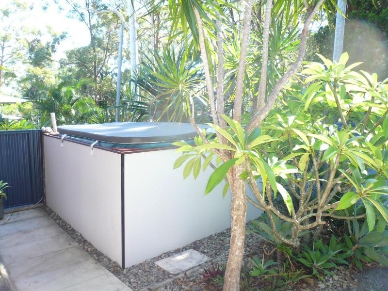 20 Coast Road, Macleay Island QLD 4184