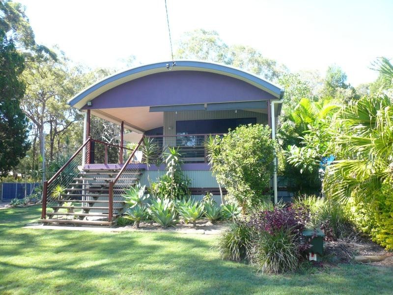 20 Coast Road, Macleay Island QLD 4184
