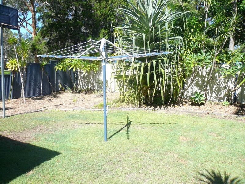 20 Coast Road, Macleay Island QLD 4184