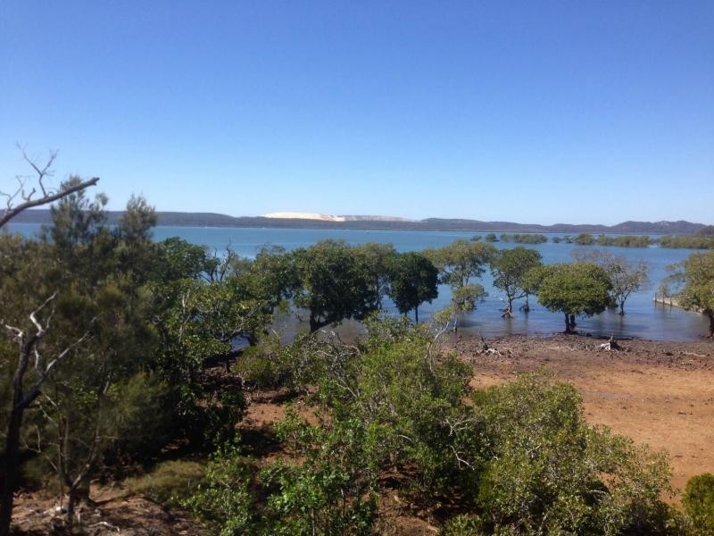 13 Blue Vista Street, Macleay Island QLD 4184