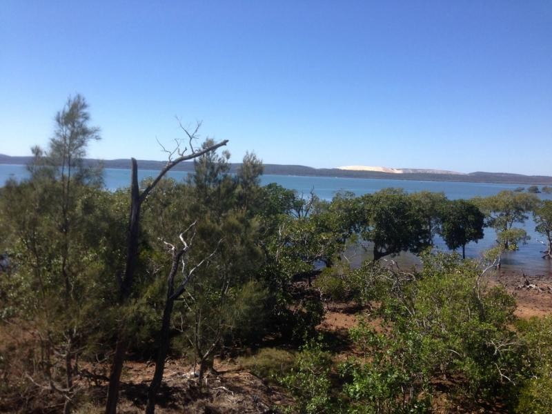 13 Blue Vista Street, Macleay Island QLD 4184