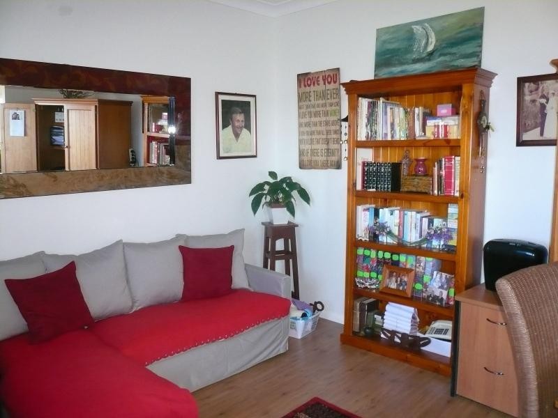 13 Blue Vista Street, Macleay Island QLD 4184