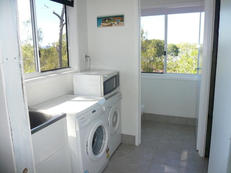 13 Blue Vista Street, Macleay Island QLD 4184